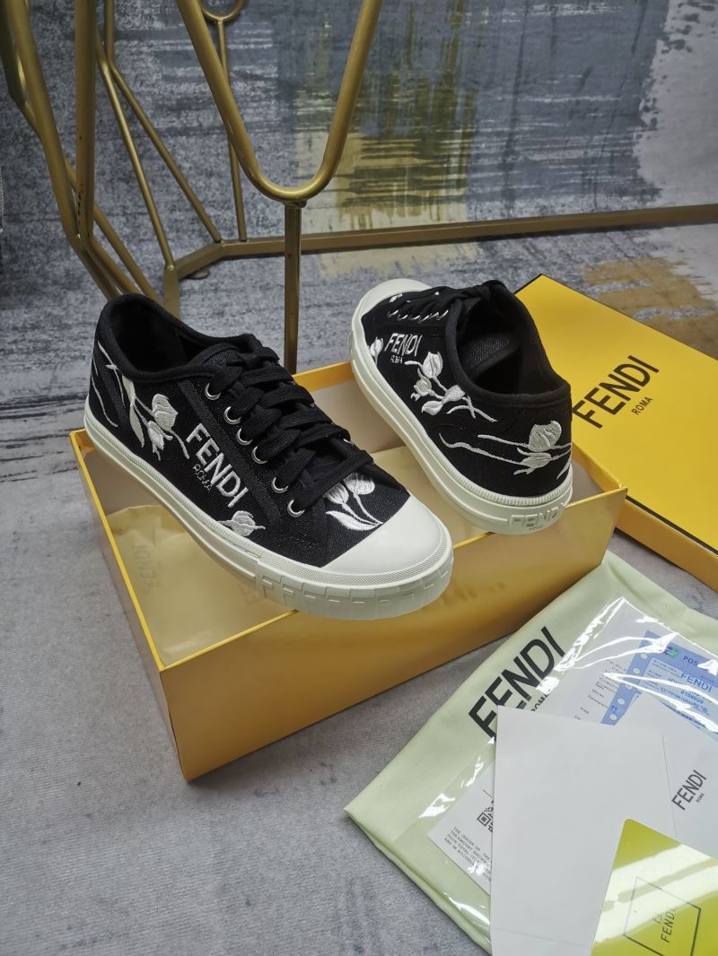 Fendi Low Shoes